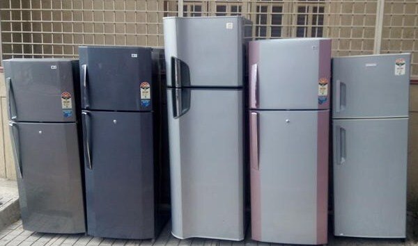 Thanh lý tủ lạnh cũ để mua một thiết bị mới và hiện đại hơn cho gia đình