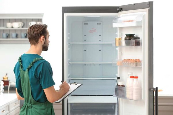 Kiểm tra xem tủ lạnh có gặp vấn đề kỹ thuật nào không