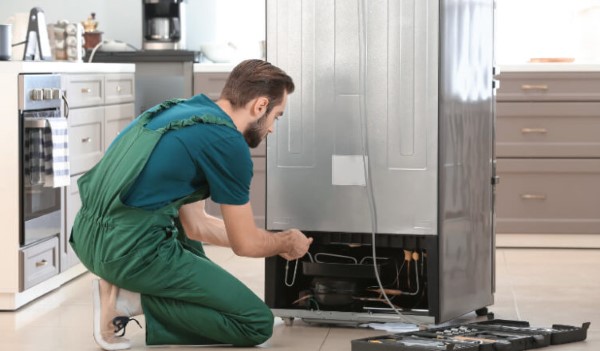 Tủ lạnh cắm điện bao lâu thì lạnh? Thời gian tủ lạnh làm lạnh sau khi cắm điện