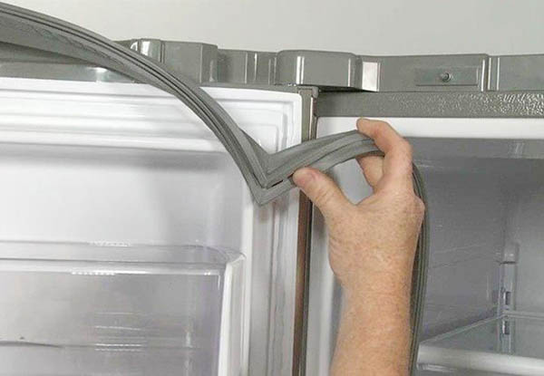 Hướng dẫn tự kiểm tra và xử lý cửa tủ lạnh bị hở tại nhà
