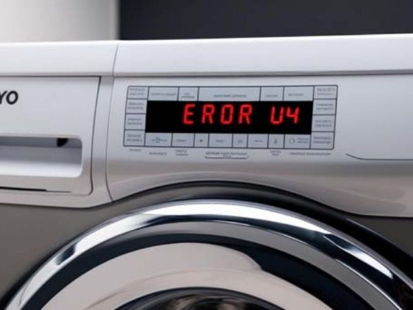 Lỗi U4/UC trong bảng mã lỗi máy giặt Sanyo